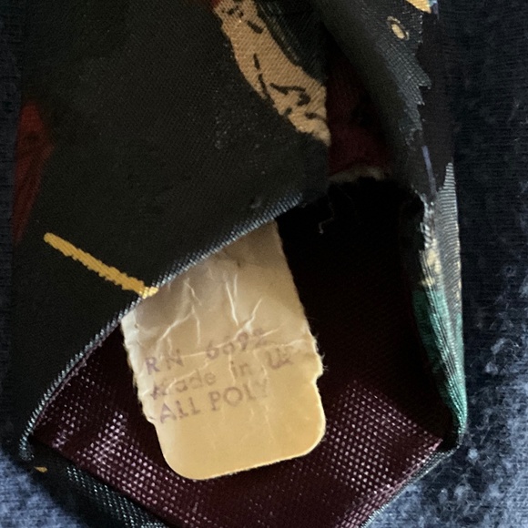 Two golf ties - Picture 5 of 7